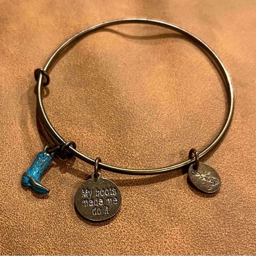 Primitives by Kathy charm bracelet